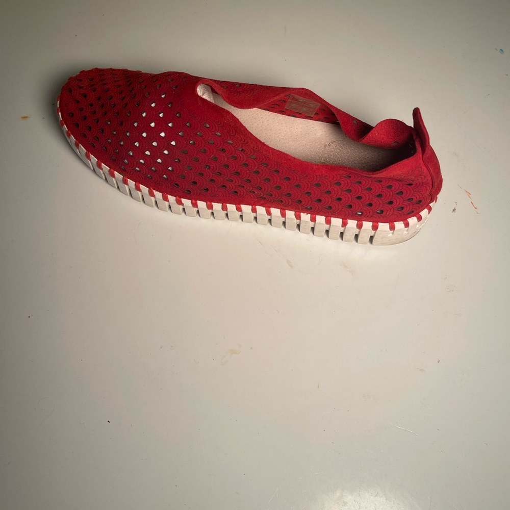 Ilse Jacobsen Red and White Flats